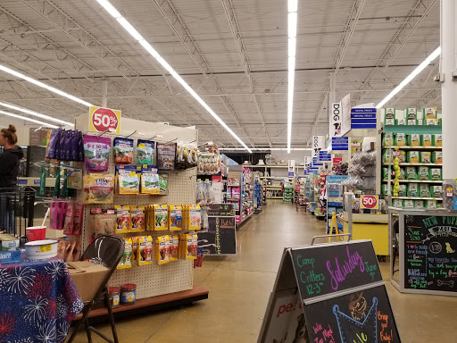Pet Supply Store «PetSmart», reviews and photos, 5812 Youngstown Warren Rd, Niles, OH 44446, USA