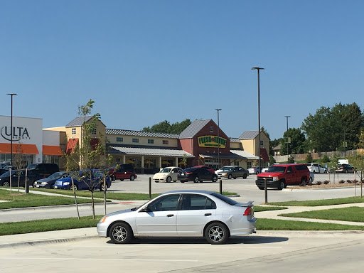 Grocery Store «Fresh Thyme Farmers Market - Omaha», reviews and photos, 14949 Evans Plaza, Omaha, NE 68116, USA