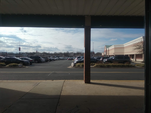 Shopping Mall «Penn Mar Shopping Center», reviews and photos, 2950 Donnell Dr, Forestville, MD 20747, USA