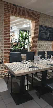 Atmosphère du Restaurant français Restaurant le Puits Fleuri à Vattetot-sur-Mer - n°11