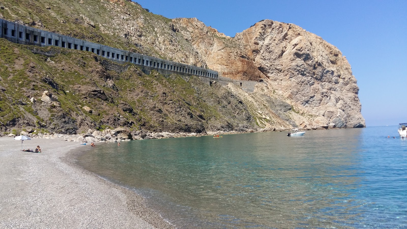 Foto av Ox beach med grå fin sten yta