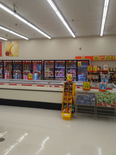 Grocery Store «Save-A-Lot», reviews and photos, 650 American Legion Hwy, Roslindale, MA 02131, USA