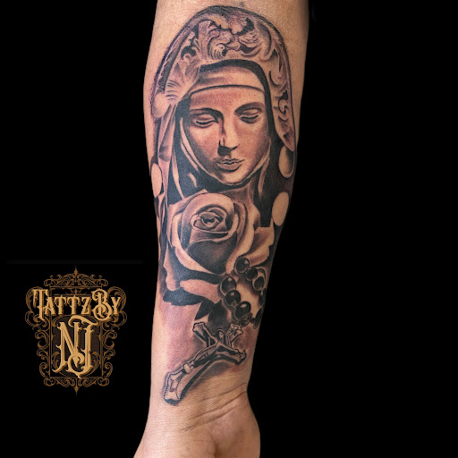 Explore tattoo ideas for lower stomach, creative tattoo ideas in Houston, available at Vibes Tattoo Studio Houston