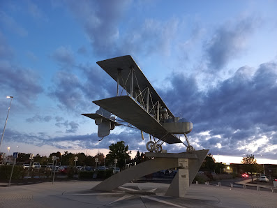 Aéroport Clermont-Ferrand Auvergne 1 Rue Adrienne Bolland, 63510 Aulnat, France