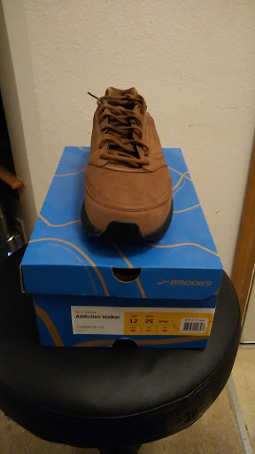 Shoe Store «Walk N Comfort», reviews and photos, 10516 Silverdale Way NW #108, Silverdale, WA 98383, USA