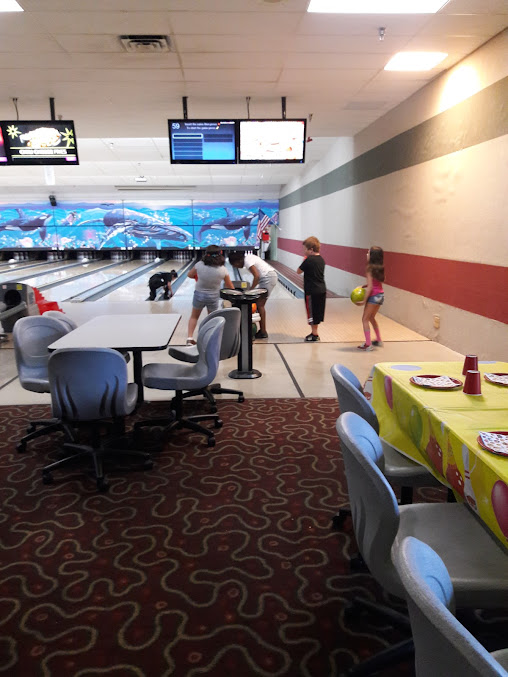 Reviews Bowlero Jupiter (Bowling Alley) in Florida