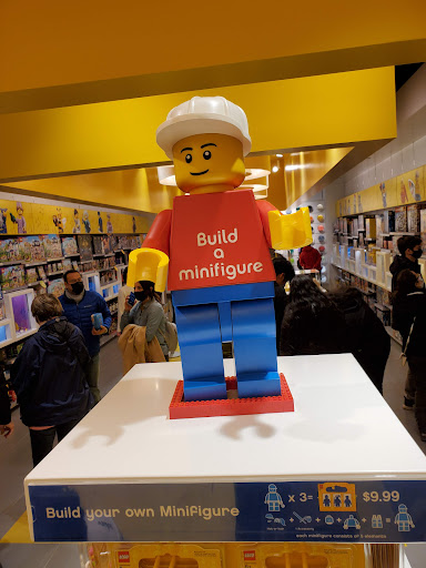 Toy Store «The LEGO Store», reviews and photos, 5 Woodfield Mall, Schaumburg, IL 60173, USA