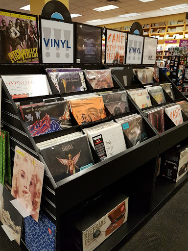 Book Store «Books-A-Million», reviews and photos, 116 Bangor Mall Blvd, Bangor, ME 04401, USA