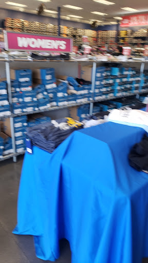 Shoe Store «SKECHERS Factory Outlet», reviews and photos, 1251-53 Marina Ct, San Leandro, CA 94577, USA