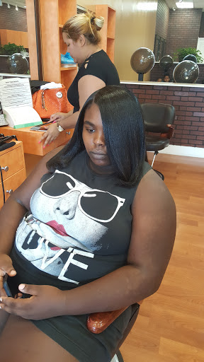 Hair Salon «Reflexion Dominican Salon 2», reviews and photos, 8000 Martin Luther King Jr Hwy, Glenarden, MD 20706, USA