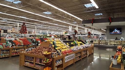 Grocery Store «Hy-Vee», reviews and photos, 1500 Central Park Commons Dr, Eagan, MN 55121, USA