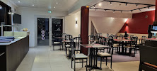 Atmosphère du Restaurant L' HEXAGONE à Luxeuil-les-Bains - n°1
