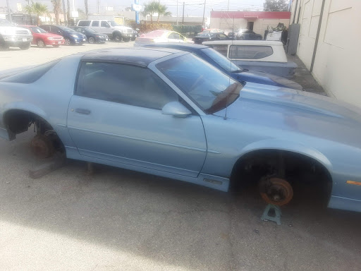 Auto Body Shop «Maaco Collision Repair & Auto Painting», reviews and photos, 288 S E St, San Bernardino, CA 92401, USA