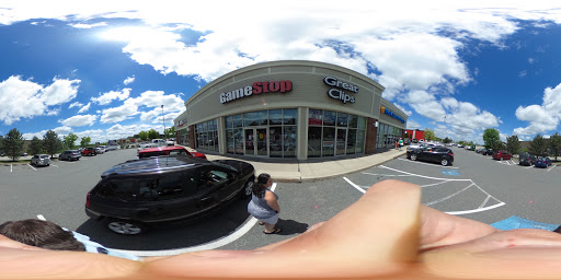 Video Game Store «GameStop», reviews and photos, 26 Orchard Hill Park Dr, Leominster, MA 01453, USA