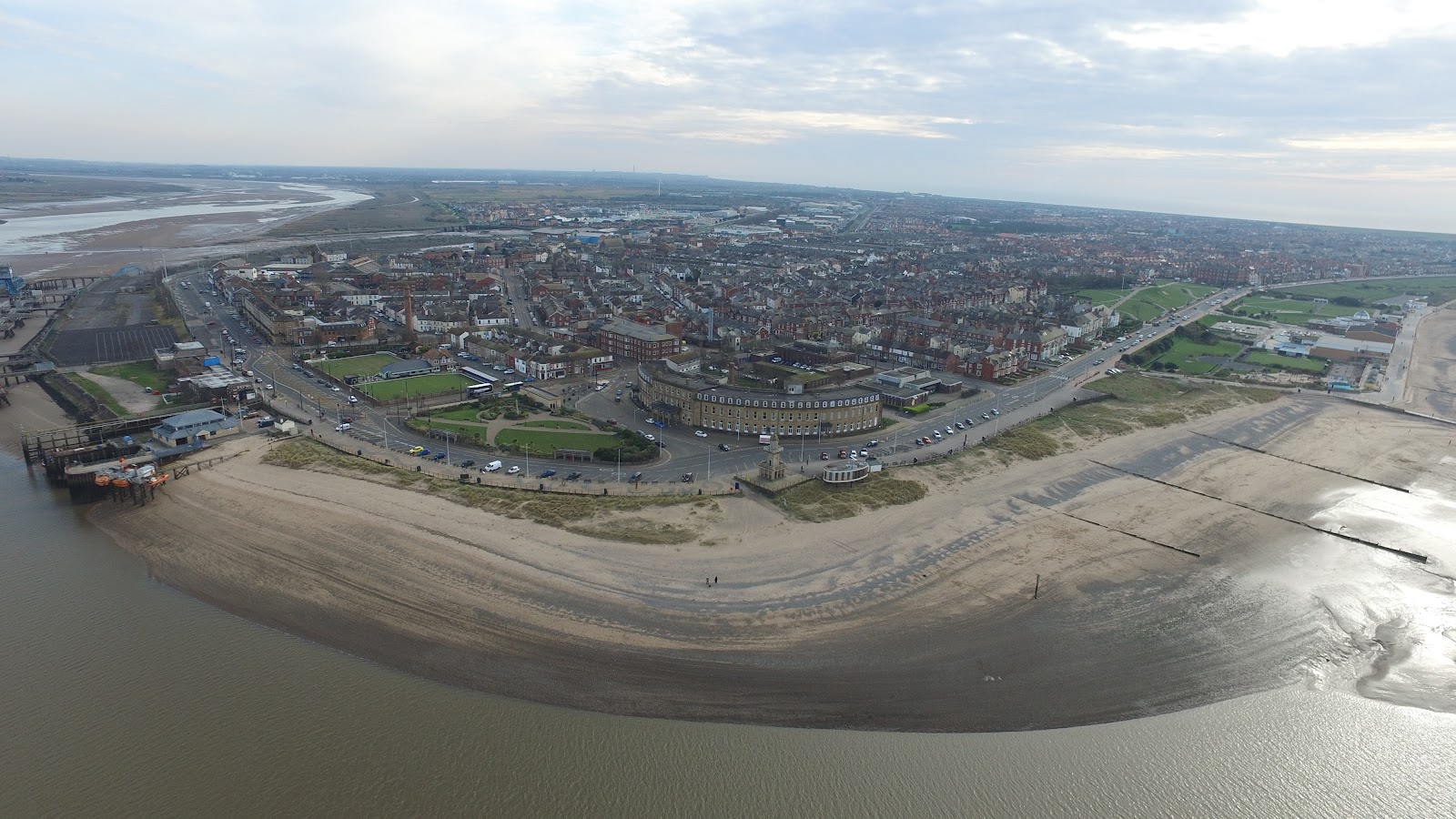 Fotografie cu Plaja Fleetwood cu nivelul de curățenie înalt