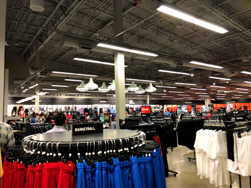 Sporting Goods Store «Nike Factory Store», reviews and photos, 3000 Grapevine Mills Pkwy #611, Grapevine, TX 76051, USA