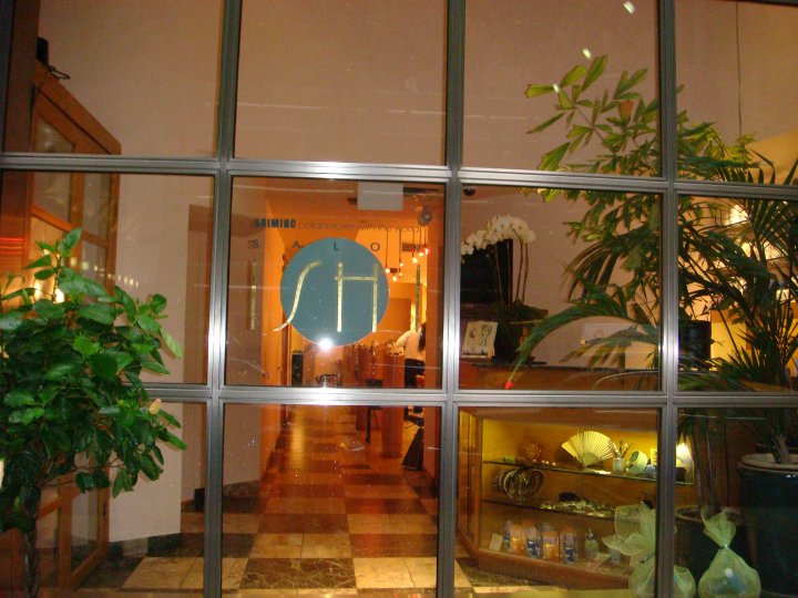 Salon Ishi 10022