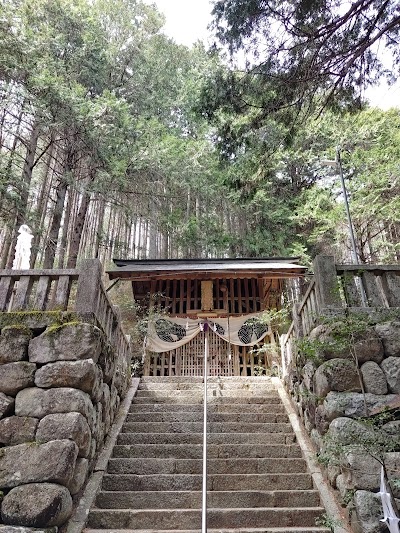 子安神社