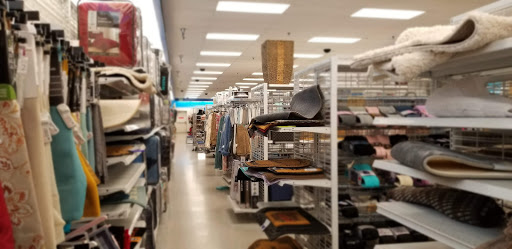 Clothing Store «Ross Dress for Less», reviews and photos, 7487 N Blackstone Ave, Fresno, CA 93720, USA