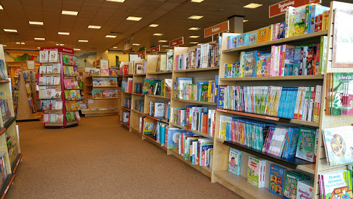 Book Store «Barnes & Noble Booksellers East Brunswick», reviews and photos, 753 New Brunswick Ave, East Brunswick, NJ 08816, USA