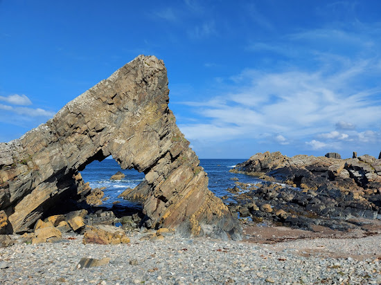 Needle's Eye Rock Formation Beach