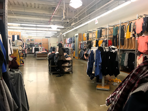 Clothing Store «Old Navy», reviews and photos, 159-18 Jamaica Ave, Jamaica, NY 11432, USA