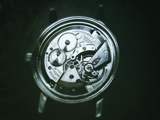 Horlogerie Watchtyme - Watch Repair Service / Réparations de montres - Montreal