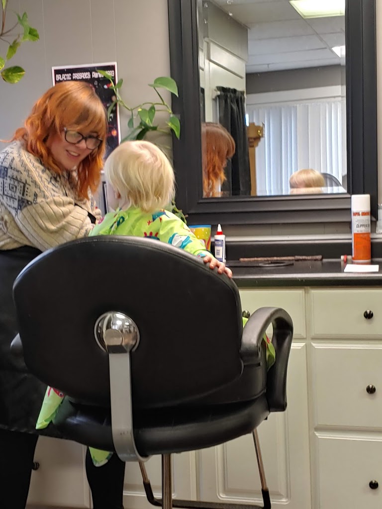Unwind Salon Duluth, MN 55804 Services and Reviews