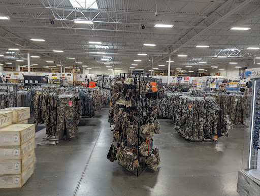 Sportsmans Warehouse image
