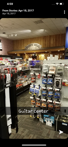 Guitar Center image