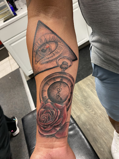 Explore tattoo ideas for women with meaning, creative tattoo ideas in Schaumburg, available at Urban Rebels Ink