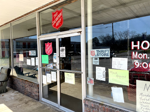 Thrift Store «Salvation Army Thrift Store», reviews and photos, 1501 E Willow St, Scottsboro, AL 35768, USA