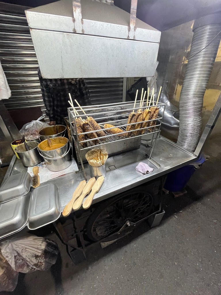 阿伯烤玉米 的照片