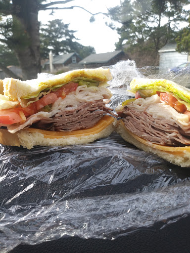 Grocery Store «Manzanita Market: The Little Apple», reviews and photos, 193 Laneda Ave, Manzanita, OR 97130, USA