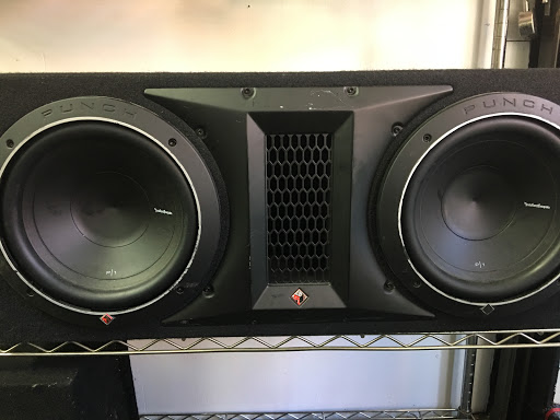 Pawn Shop «Yankee Peddler & Pawn», reviews and photos, 535 Long Hill Rd, Groton, CT 06340, USA