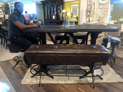 Furniture Store «Art Van Furniture - Orland Park», reviews and photos, 15080 South La Grange Road, Orland Park, IL 60462, USA