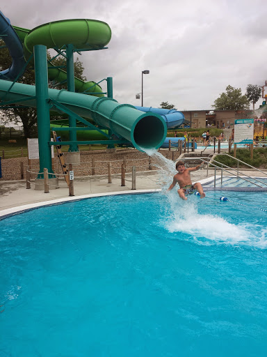 Swim Club «Crystal Lake Park Family Aquatic Center», reviews and photos, 1401 N Broadway Ave, Urbana, IL 61801, USA