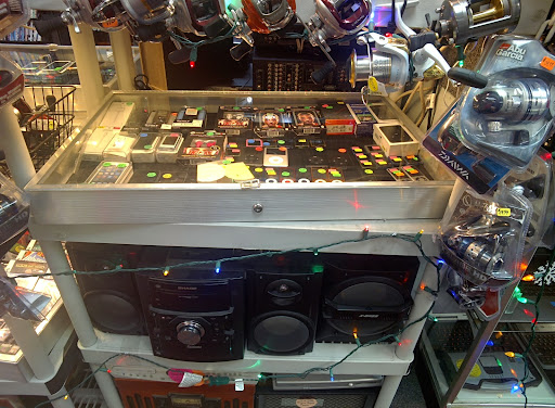 Pawn Shop «Associated Pawn Brokers Inc», reviews and photos, 1851 Pulaski Hwy, Edgewood, MD 21040, USA