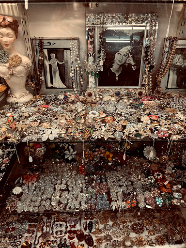 Used Clothing Store «Decades Vintage Clothing», reviews and photos, 627 S State St, Salt Lake City, UT 84111, USA