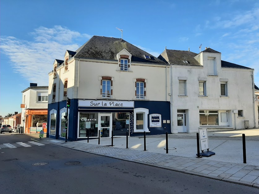 Crêperie Sur la Place à Saint-Michel-Chef-Chef