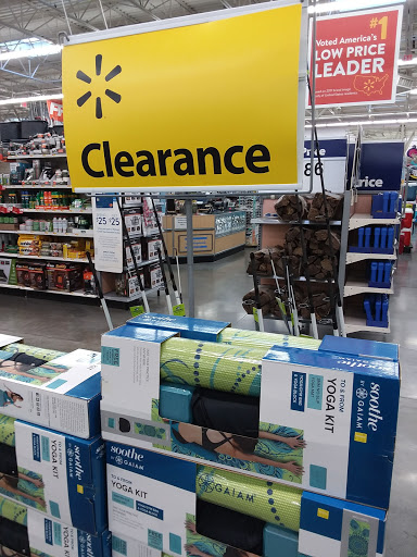 Department Store «Walmart Supercenter», reviews and photos, 150 Commerce Drive, Fairfield, IL 62837, USA