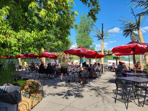 Bar & Grill «The Lookout Bar & Grill», reviews and photos, 8672 Pineview Ln N, Maple Grove, MN 55369, USA