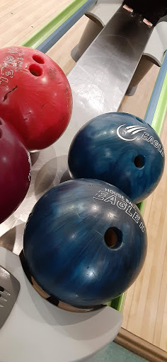 Bowling Alley «Majestic Lanes Bowling Alley», reviews and photos, 525 U.S. 9, Hopelawn, NJ 08861, USA