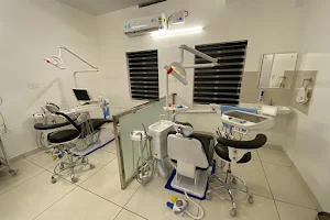 Emerald Dentistry - Dental clinic amballur, dental clinic pudukad, dentist pudukad, dental clinic thrissur image