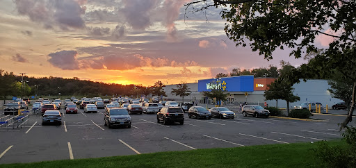 Discount Store «Walmart», reviews and photos, 120 Commercial Pkwy, Branford, CT 06405, USA