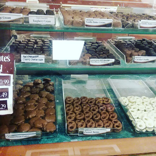 Shopping Mall «Oakdale Mall», reviews and photos, Harry L Dr #601-635, Johnson City, NY 13790, USA