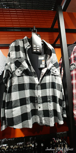 Harley-Davidson Dealer «Conrads Harley-Davidson», reviews and photos, 19356 NE Frontage Rd, Shorewood, IL 60404, USA