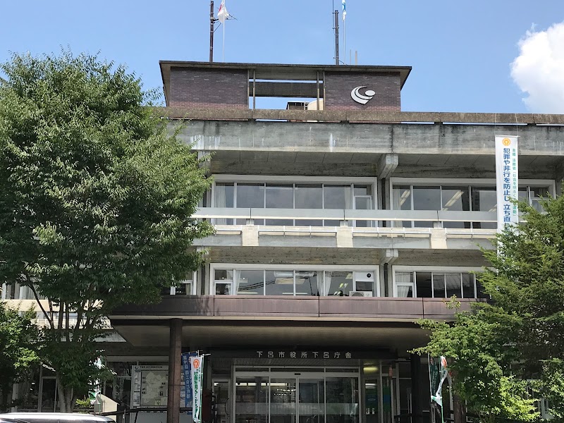 ファミリーマート 下呂市役所前店 岐阜県下呂市森 コンビニエンスストア グルコミ