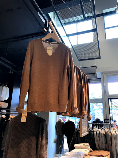 Clothing Store «MUJI Santa Monica», reviews and photos, 2936 Main St, Santa Monica, CA 90405, USA