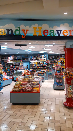 Shopping Mall «Tysons Corner Center», reviews and photos, 1961 Chain Bridge Rd, Tysons, VA 22102, USA